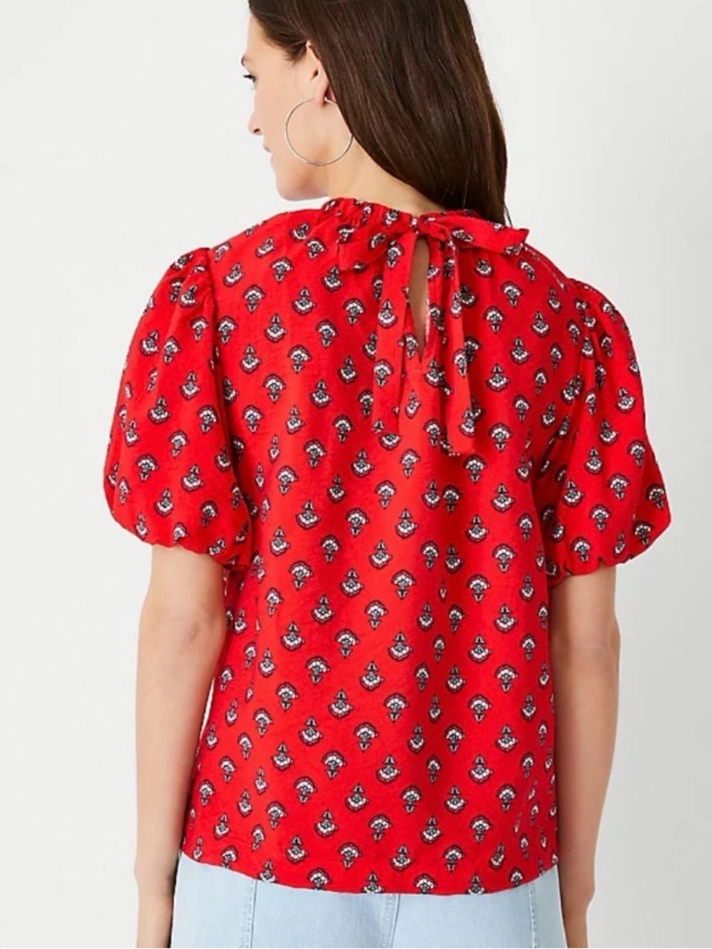 #186 ANN TAYLOR Petite Red Print Puff-Sleeve Tie-Neck Blouse LP